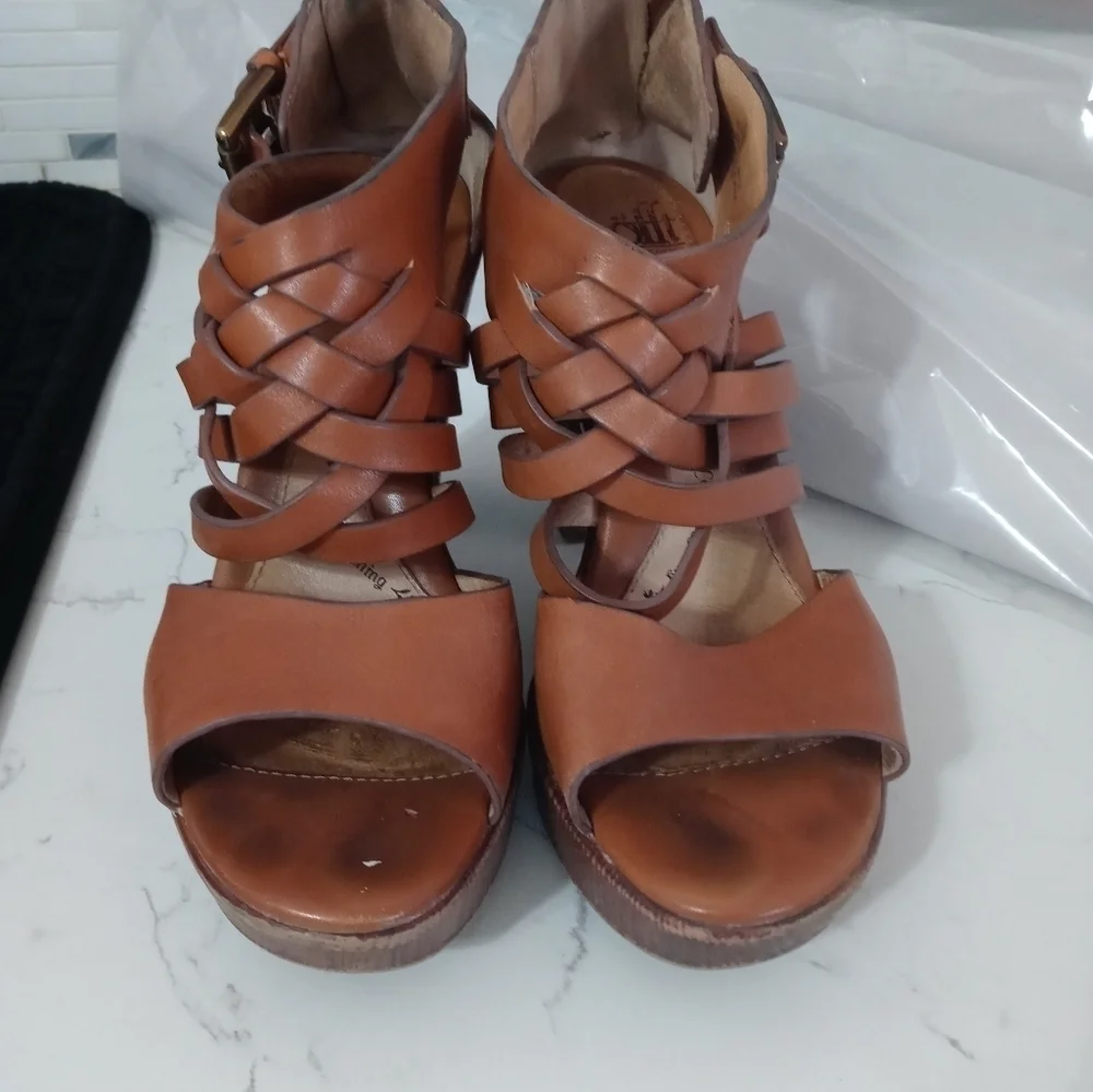 Sofft Ohana Wooden Platform camel Genuine Leather peep toe Heels 7.5